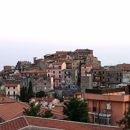 Casetta Nel Centro Storico Apartman Norma Kültér fotó