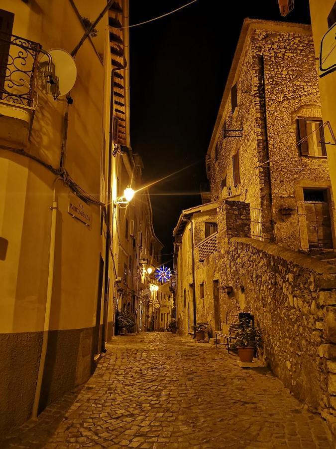 Casetta Nel Centro Storico Apartman Norma Kültér fotó